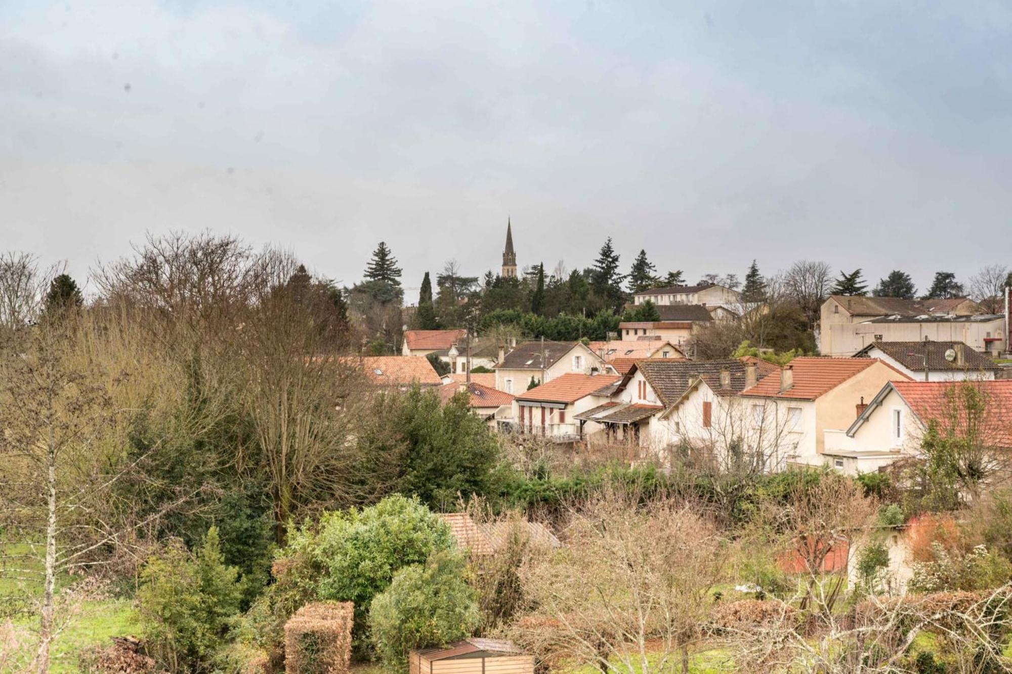 Le Ambroise - T3 Spacieux Et Calme Avec Parking Gratuit Bergerac Pokoj fotografie